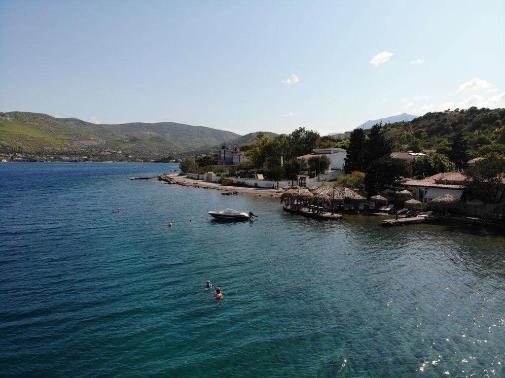 מלון לוטראקי Mantas Bay מראה חיצוני תמונה